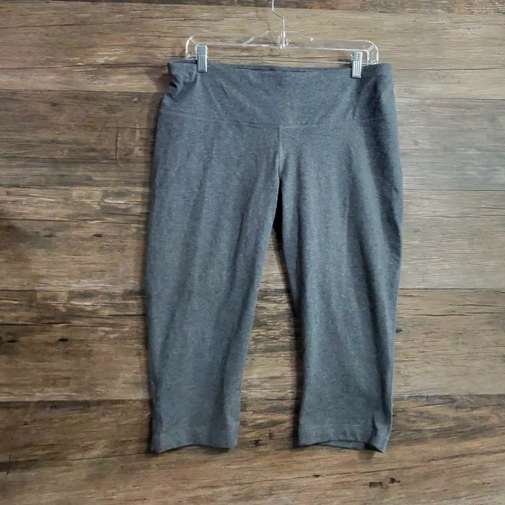 Athletic‎ Works Women's Gray Legging Capris